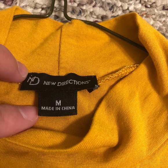 Low turtle neck tank SOOO SOFT - Picture 2 of 2